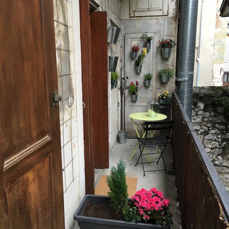 Wine Home Chambery Exterior photo